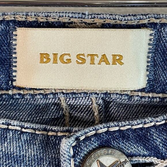 Big Star Distressed Denim Bermuda Shorts Size 27 - Picture 6 of 12